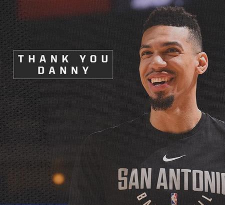 张外龙：向余望是中国足球未来的重要资源，我曾帮他重建信心（张外龙：向余望将成国足未来关键力量，我曾助他找回自信）