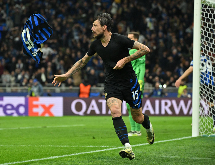 里程碑，弗拉泰西完成了代表国米的第100场比赛（里程碑时刻：弗拉泰西完成国米生涯第100战）