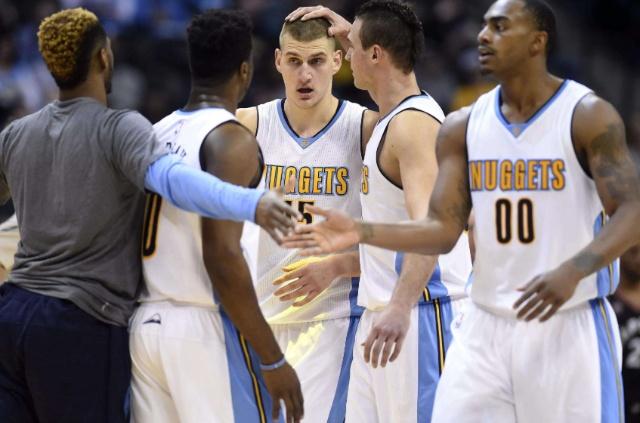 群星闪耀！长虹携手滑雪世界杯，书写“科技+体育”共赢新篇（星光汇聚！长虹联袂滑雪世界杯，开启科技+体育共融新篇）