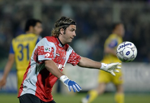 每体：伯纳乌改造极其成功，但也有噪声污染与停车场建设问题（每体：伯纳乌改造成绩显著，噪声与停车配套问题仍待解决）